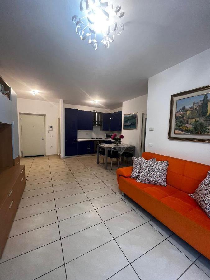 דירות טורבולה Garden & Pool Perugini מראה חיצוני תמונה