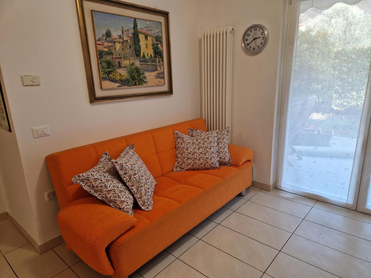 דירות טורבולה Garden & Pool Perugini מראה חיצוני תמונה